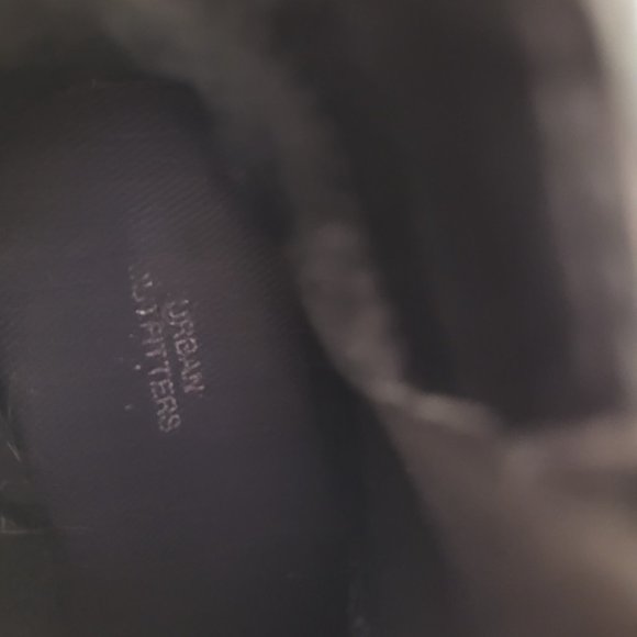 Urban Outfitters black chelsea boot - Picture 10 of 11